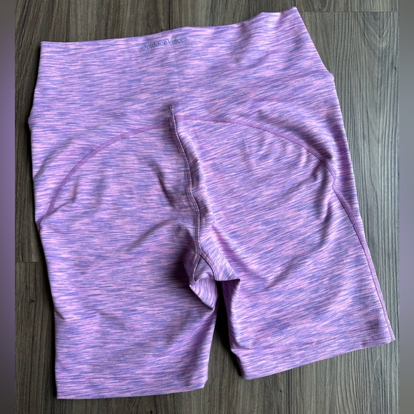 Outdoor Voices 7” Flow Short Hyacinth - sold - Picture 2 of 3